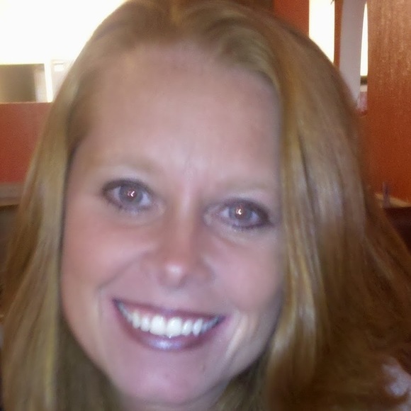 Meet your Posher, Theresa - Picture 1 of 1